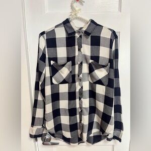 Abercrombie & Fitch Navy and Cream Checkered Shirt